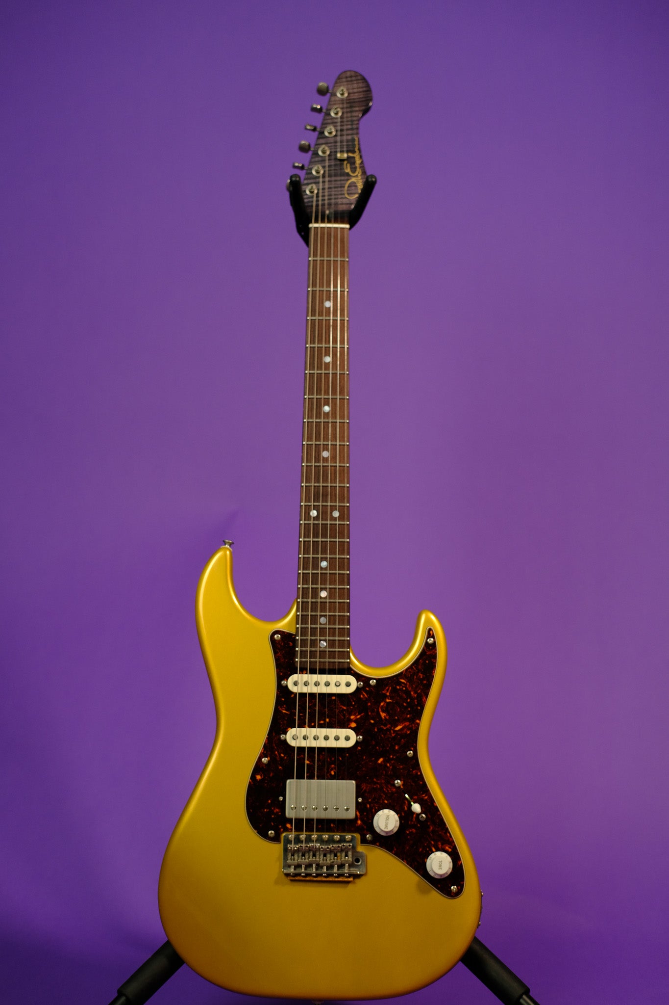 Patrick James Eggle "96" Vintage 2023 - Gold