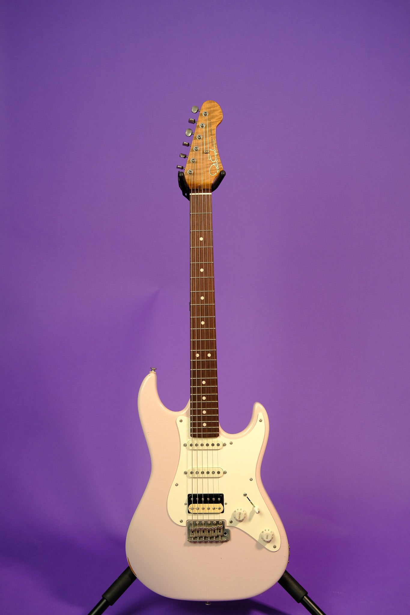 Patrick James Eggle "96" Vintage 2023 - Shell Pink