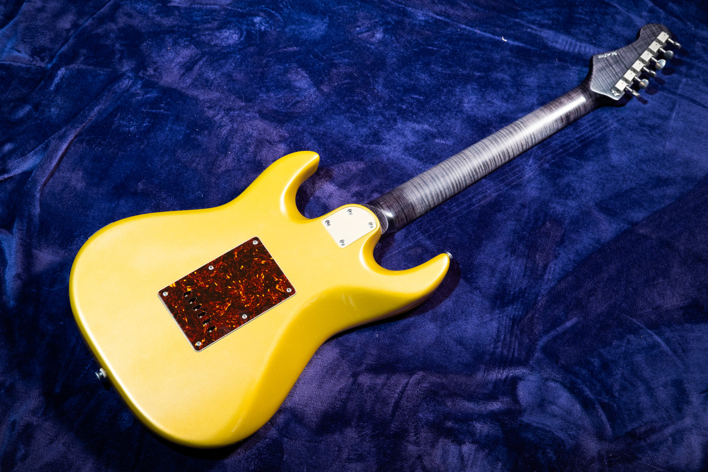 Patrick James Eggle "96" Vintage 2023 - Gold