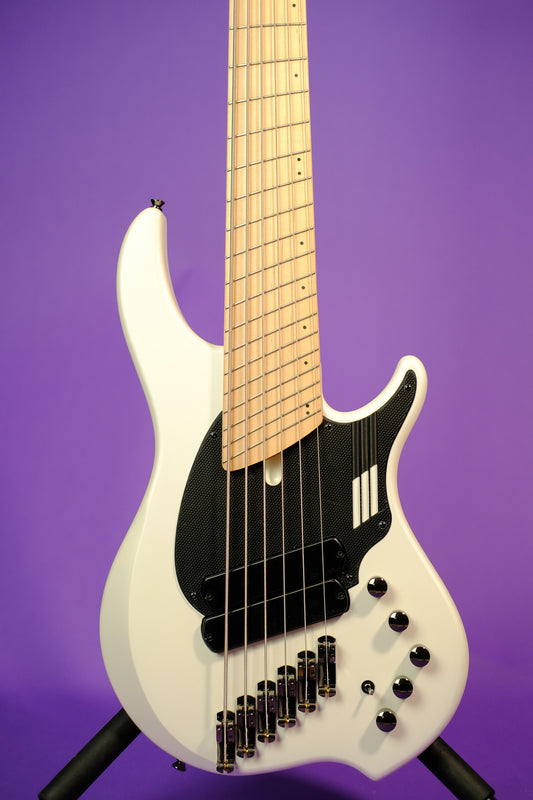 Dingwall NG2 "Nolly Signature" 6 - Ducati White