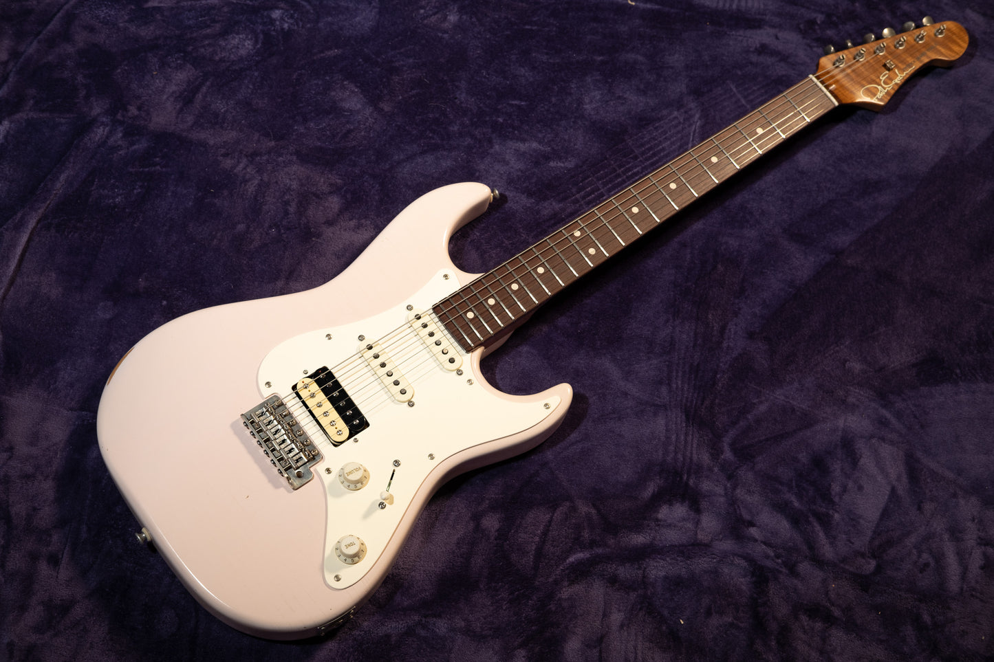 Patrick James Eggle "96" Vintage 2023 - Shell Pink
