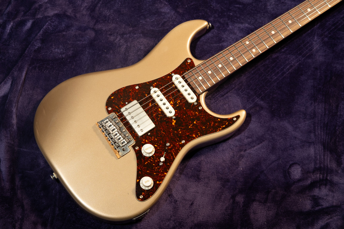 Patrick James Eggle "96" Vintage 2023 - Shoreline Gold