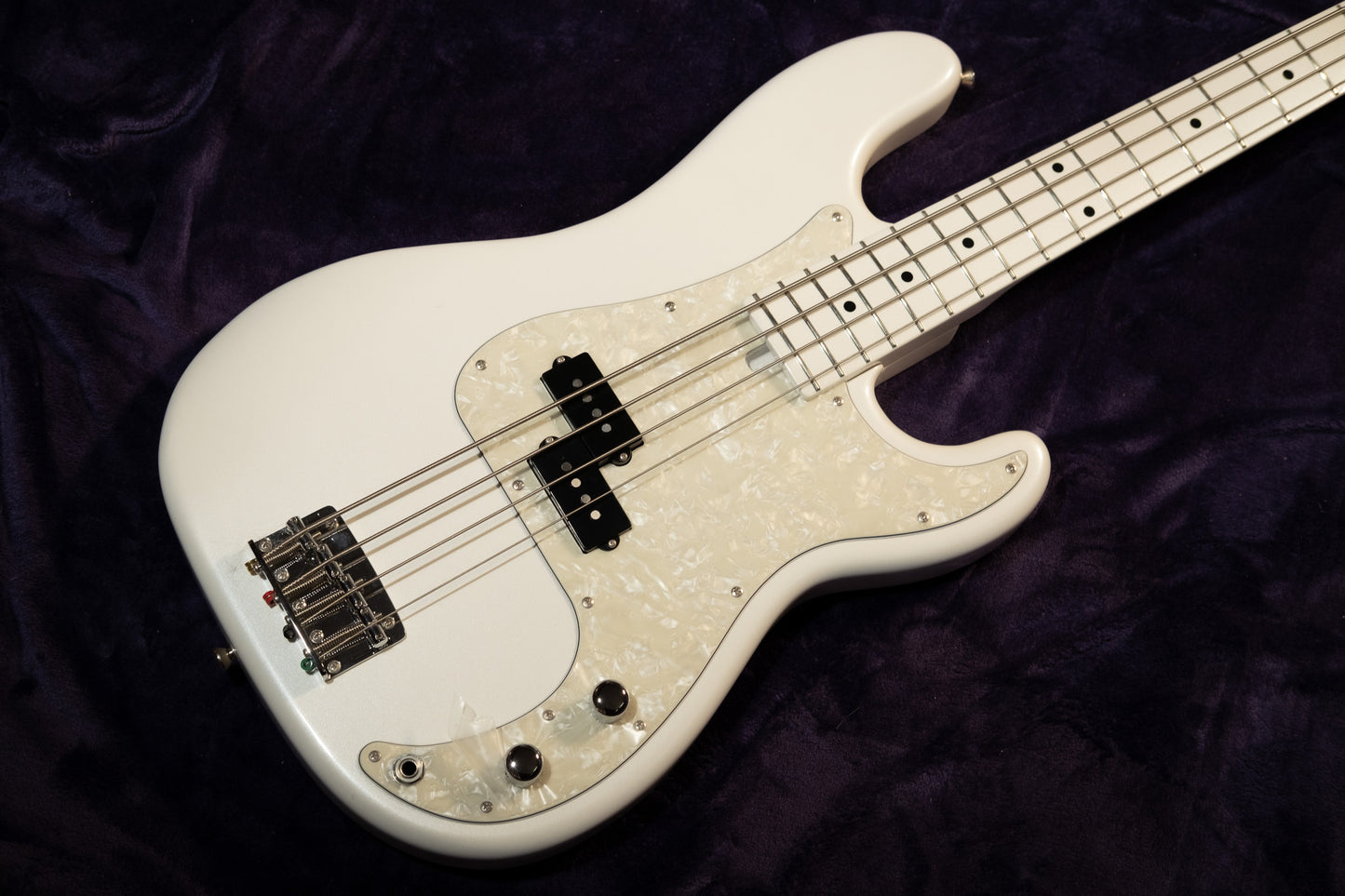 Moon PB-4C 2023 - Pearl White
