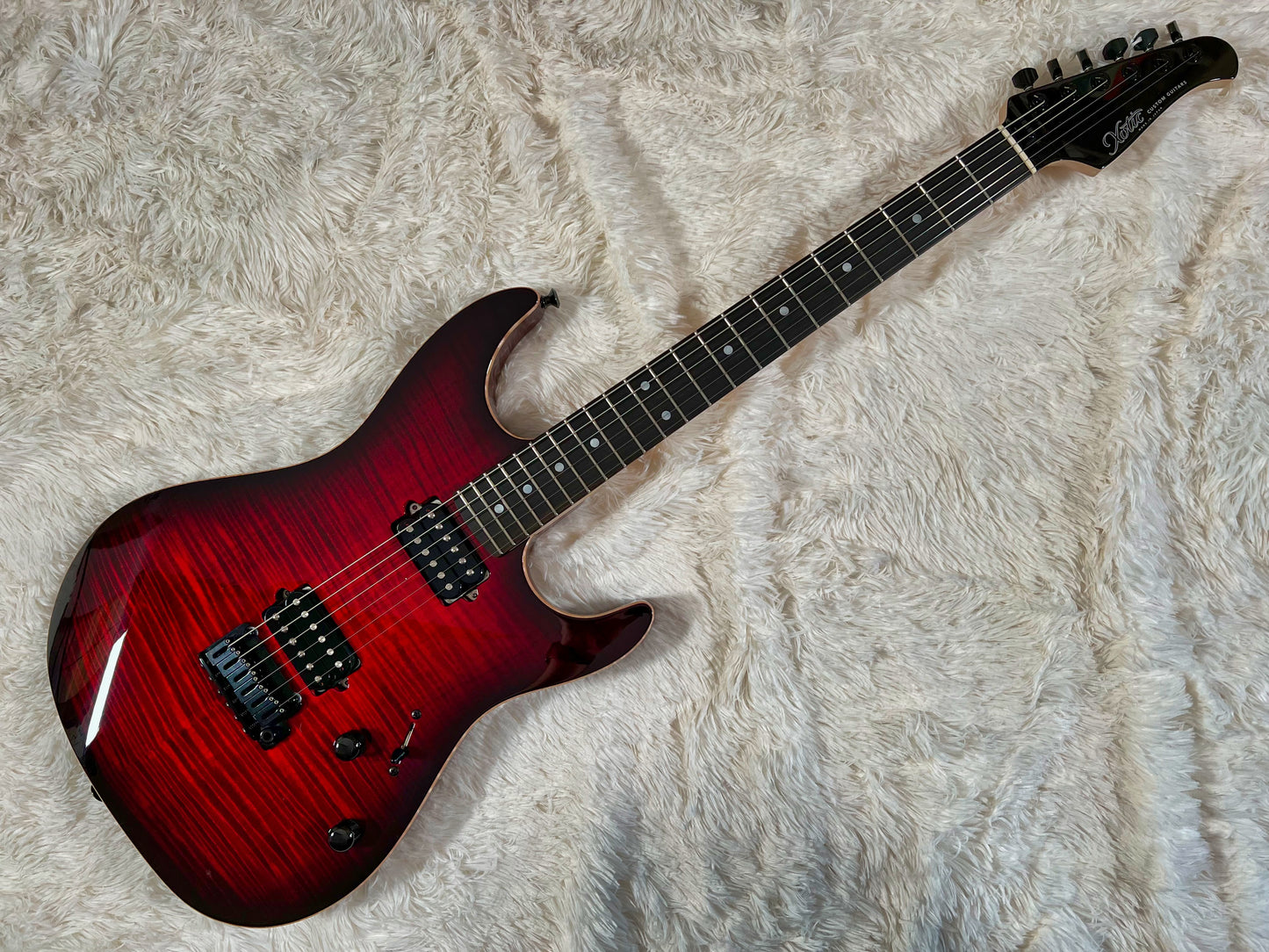 Xotic XS Core Bent Top - Dark Red Burst