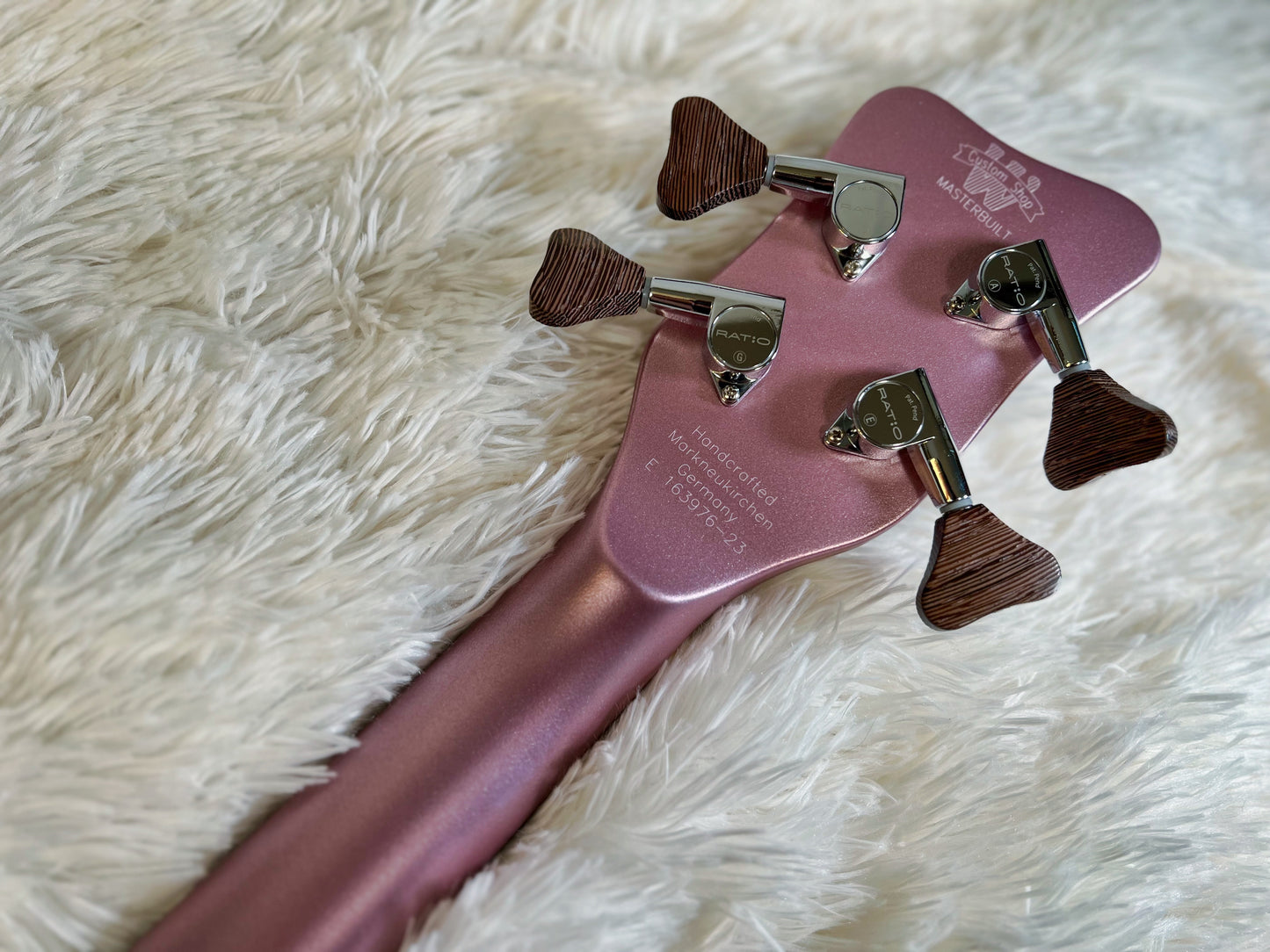 Warwick Masterbuilt Streamer Stage I - Solid Purple Mist Metallic Satin