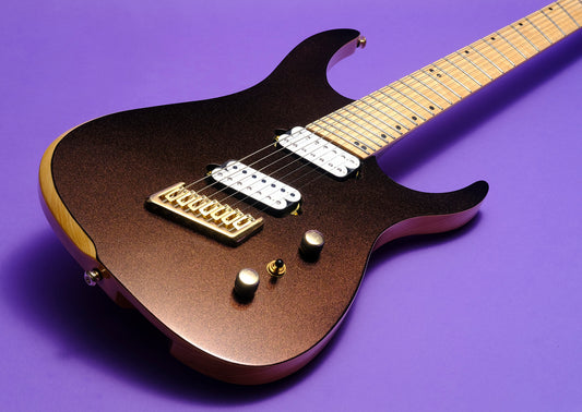 Ormsby Artist Series Ando San Hype GTR Run 16 2023 - Red / Gold Chameleon