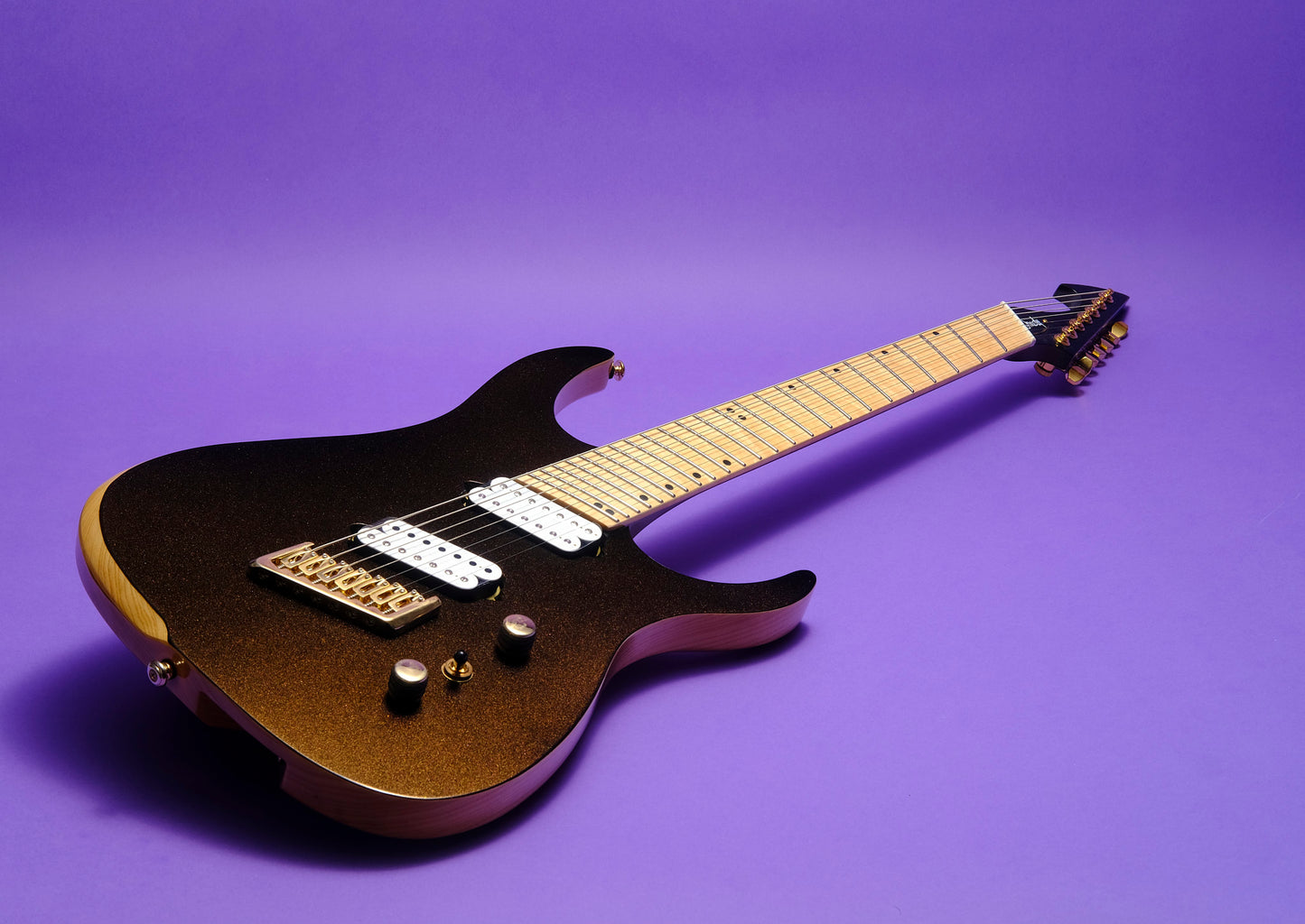 Ormsby Artist Series Ando San Hype GTR Run 16 2023 - Red / Gold Chameleon
