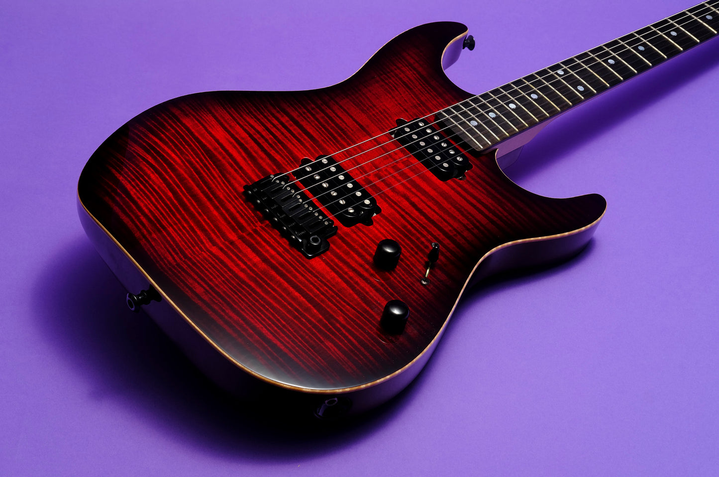 Xotic XS Core Bent Top - Dark Red Burst