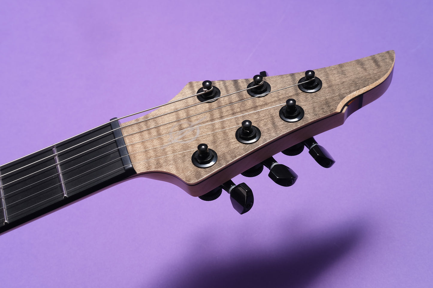 Infinia Ceres 6 - Obsidian Black