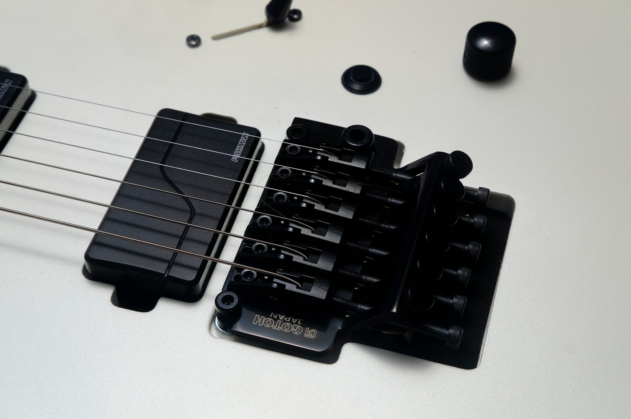 Legator Ninja X Arctic Frost – Japanese Guitar for Metal