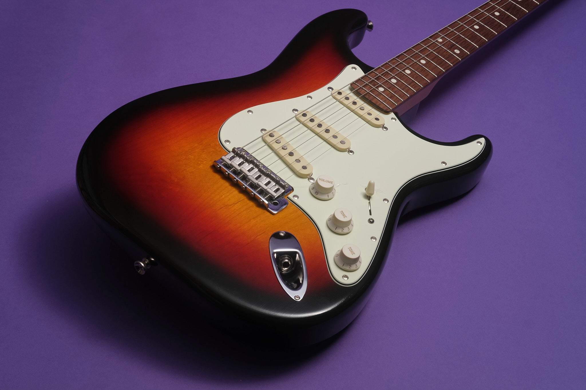 Moon ST Classic: Vintage-Voiced Stratocaster Guitar - Sarg's Guitars