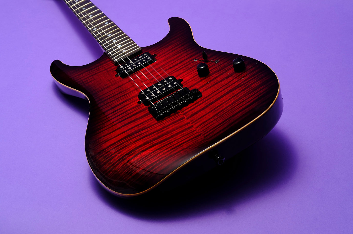 Xotic XS Core Bent Top - Dark Red Burst